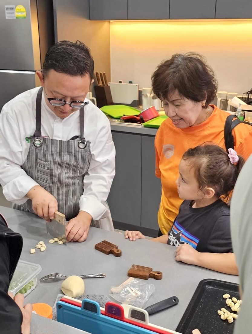 Culinary Demo & Mystery Box Judging